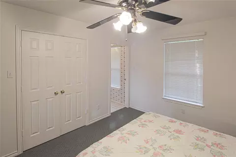 Bedroom - 200 Lakefront Dr, Onalaska, TX 77360 photo 9 of 12