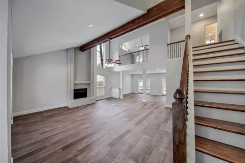 Living - 32 E Lance Leaf Rd, The Woodlands, TX 77381 photo 1 of 4