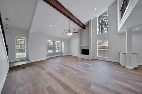 Living - 32 E Lance Leaf Rd, The Woodlands, TX 77381 photo 2 of 4