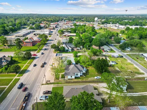 View/Area - 327 S Robb St, Trinity, TX 75862 photo 2 of 3