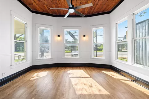 Living - 327 S Robb St, Trinity, TX 75862 photo 1 of 5