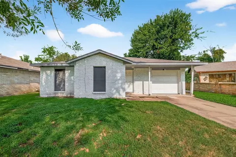 12811 Roandale Dr, Houston, TX 77048