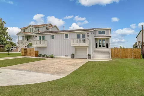 2006 Sydnor Ln, Galveston, TX 77554