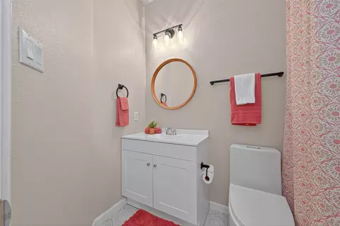 Bath - 2910 Crescent Bend Rd, Spring, TX 77388 photo 4 of 5