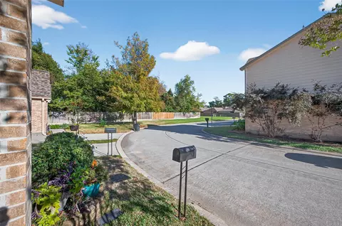 Exterior - 2910 Crescent Bend Rd, Spring, TX 77388 photo 3 of 3