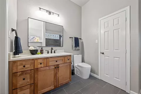 Bath - 2910 Crescent Bend Rd, Spring, TX 77388 photo 3 of 5
