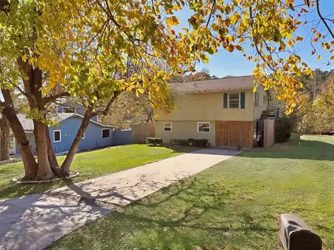 190 White Oak Cir, Point Blank, TX 77364