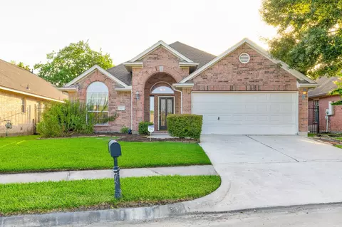 4115 Applerock Dr, Baytown, TX 77521