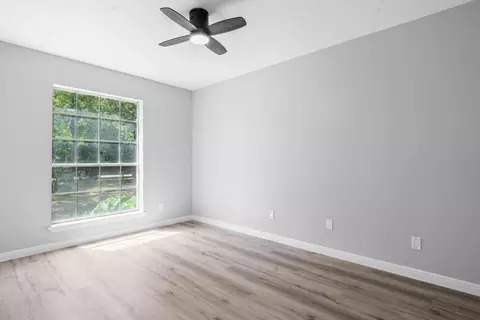 Bedroom - 13400 Nicholson Rd, Conroe, TX 77303 photo 1 of 3