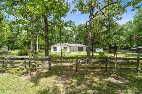 Exterior - 13400 Nicholson Rd, Conroe, TX 77303 photo 4 of 7
