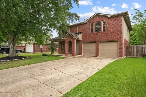 5715 Guadalupe Dr, Dickinson, TX 77539