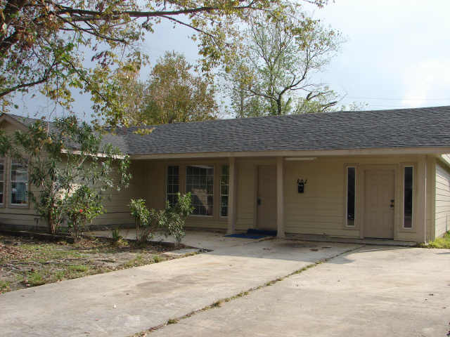 802 Hector Ave, Pasadena, TX 77502 photo 1