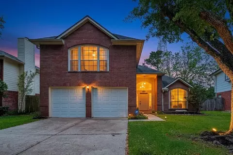 4210 W Meadows Dr, Sugar Land, TX 77479