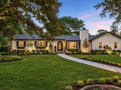 7411 Highway 36, Jones Creek, TX 77541