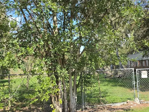 Exterior - 20527 Lake Forest Dr E, Guy, TX 77444 photo 9 of 9