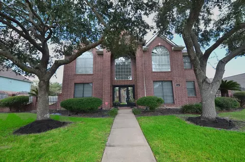 2110 Five Iron Dr, Houston, TX 77089