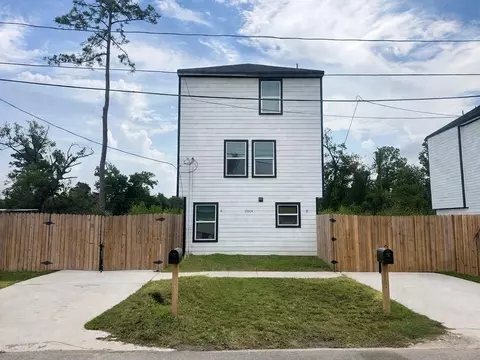 10004 Haddick St, Houston, TX 77078