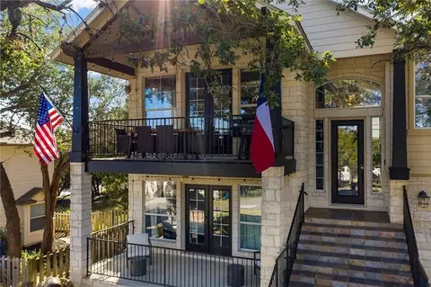 204 Pinehurst Cir, Point Venture, TX 78645