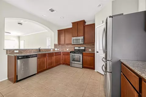Kitchen - 23527 Jasmine Terrace Dr, Spring, TX 77373 photo 2 of 5
