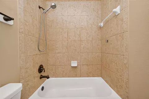 Bath - 23527 Jasmine Terrace Dr, Spring, TX 77373 photo 4 of 5