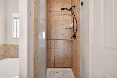 Bath - 23527 Jasmine Terrace Dr, Spring, TX 77373 photo 1 of 5