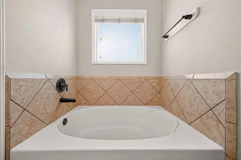 Bath - 23527 Jasmine Terrace Dr, Spring, TX 77373 photo 2 of 5
