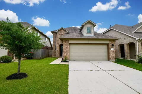 5039 Azalea Trace Dr, Houston, TX 77066