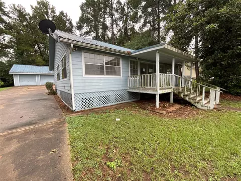 623 Apollo Dr, Livingston, TX 77351