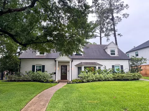 13811 Pebblebrook Dr, Houston, TX 77079