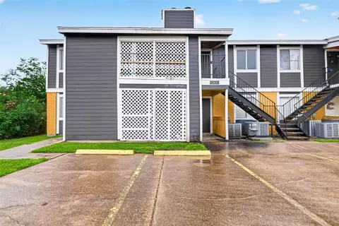 12651 Ashford Meadow Dr, Houston, TX 77082