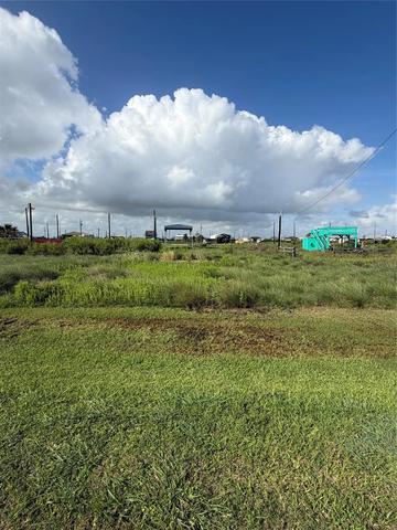 331 Blue Water, Sargent, TX 77414