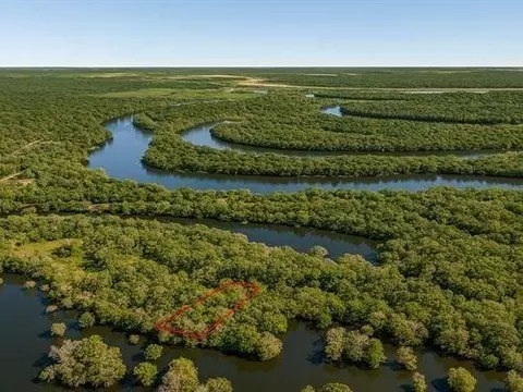 0 Beaver Tail Pt, Dayton, TX 77535