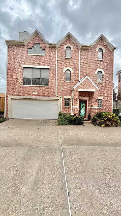 6418 Ferris Dr #3, Houston, TX 77081