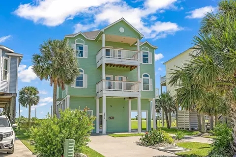 25043 Sausalito Dr, Galveston, TX 77554
