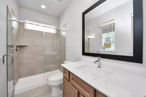 Bath - 3034 Native Spring Dr, Spring, TX 77373 photo 1 of 5
