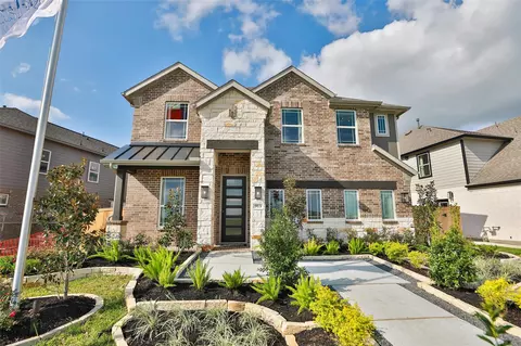 913 Brazos Trl, Dayton, TX 77535