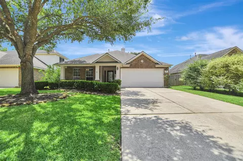 11915 Lois Lane Dr, Pinehurst, TX 77362