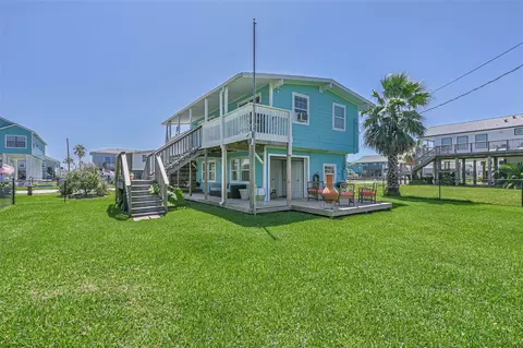 4035 Hardin Dr, Galveston, TX 77554