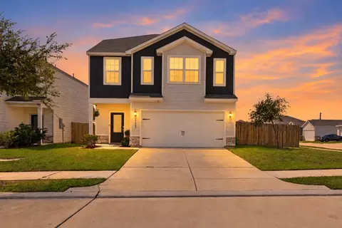 11402 Bright Sun Dr, Houston, TX 77048