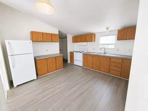 Kitchen - 120 Acorn, Livingston, TX 77351 photo 1 of 1