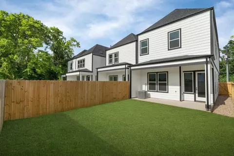 5933 Cebra, Houston, TX 77091