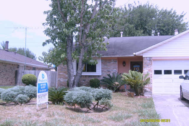 5013 Fairvent St, Pasadena, TX 77505 photo 1