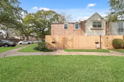 889 Wax Myrtle Ln, Houston, TX 77079