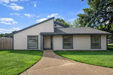 5817 W Tidwell Rd, Houston, TX 77092