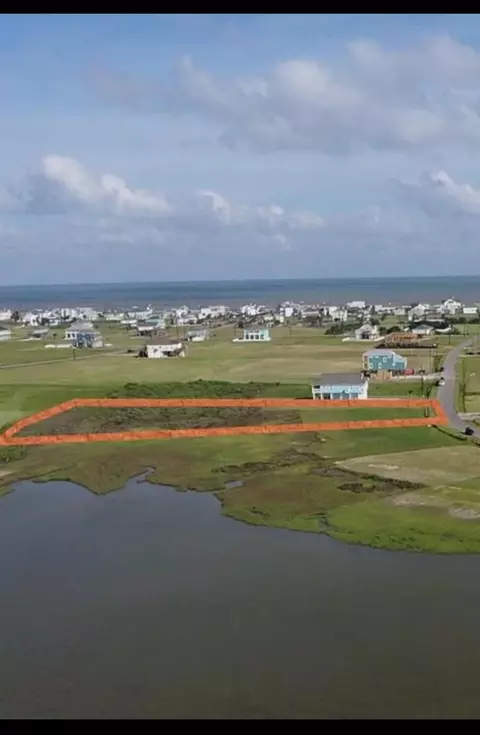 3907 Mitote Dr, Galveston, TX 77554