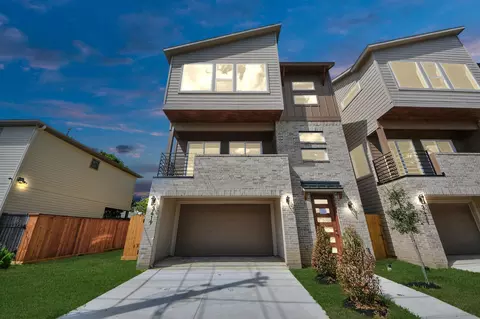 3419 Arlington St, Houston, TX 77018