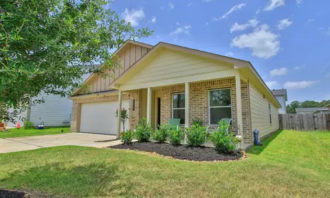 Exterior - 15523 Taylorcrest Dr, Conroe, TX 77306 photo 2 of 5