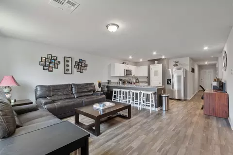 Living - 15523 Taylorcrest Dr, Conroe, TX 77306 photo 1 of 2