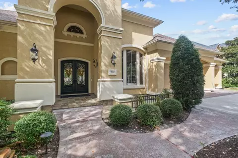Exterior - 7810 Sunset Falls Ct, Spring, TX 77379 photo 5 of 8