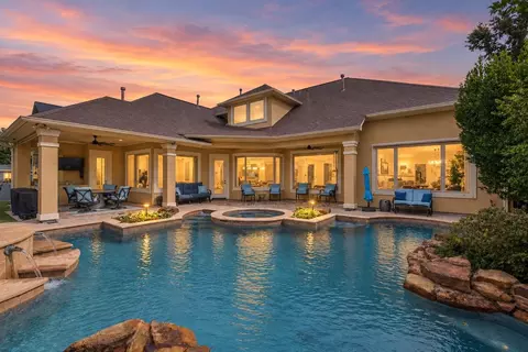 Exterior - 7810 Sunset Falls Ct, Spring, TX 77379 photo 2 of 8
